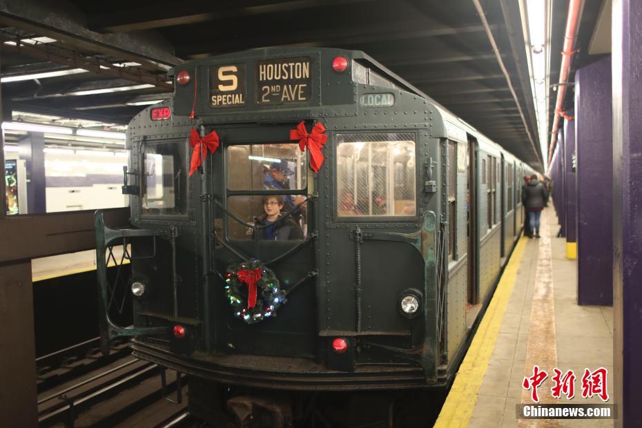 纽约开行复古地铁列车受怀旧人士追捧